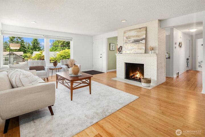 Property Photo: 12742 Palatine Avenue N WA 98133