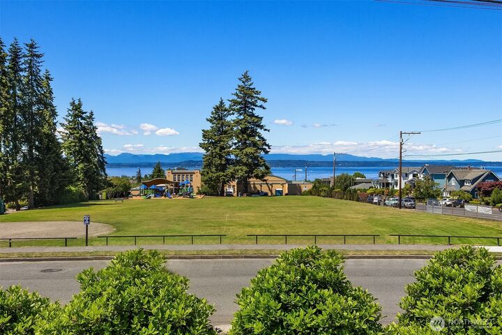 Property Photo: 103 8th Avenue S WA 98020