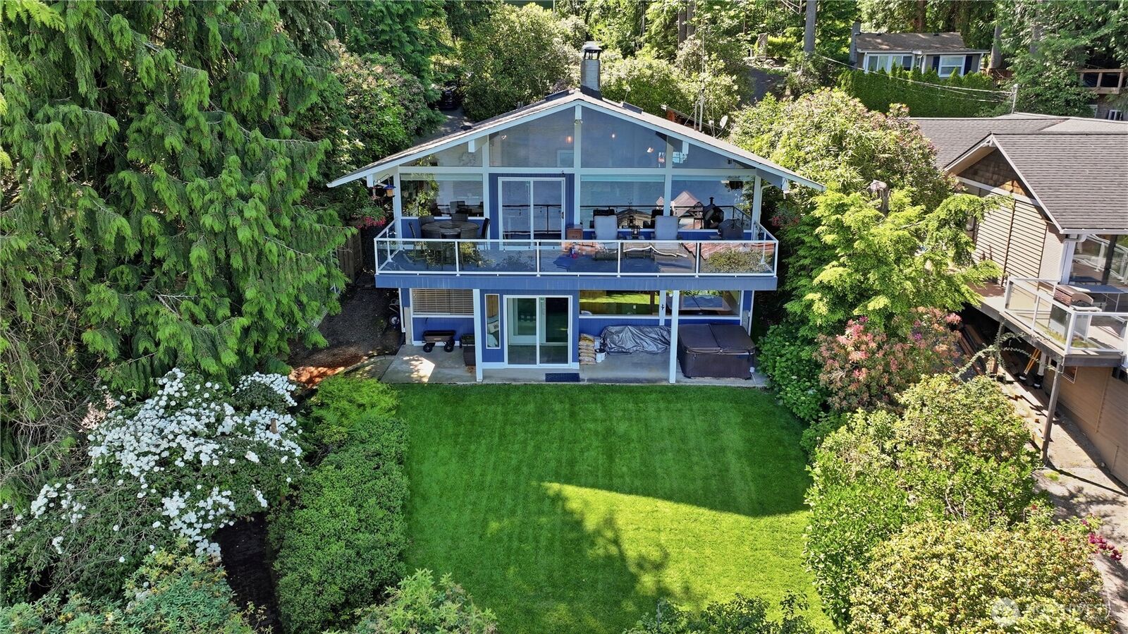 Property Photo: 2109 SW Lake Roesiger Road WA 98200