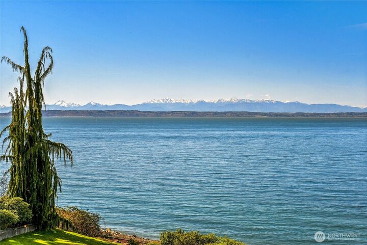 Property Photo: 16404 75th Place W WA 98026