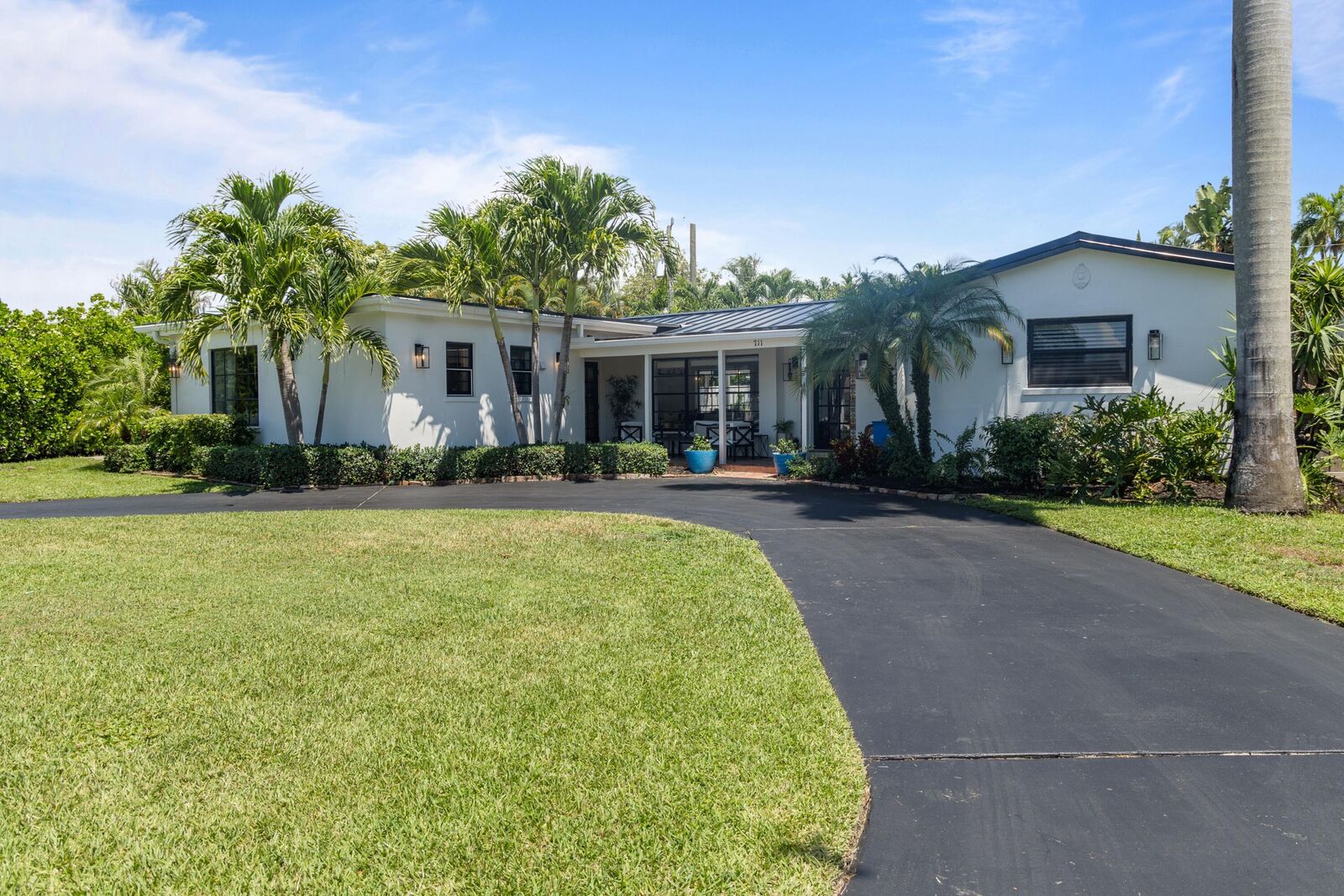 Property Photo:  711 SW 27th Way  FL 33435 