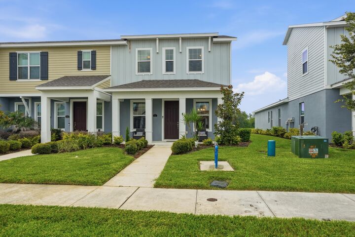 Property Photo: 4997 Avalon Park Boulevard FL 33545