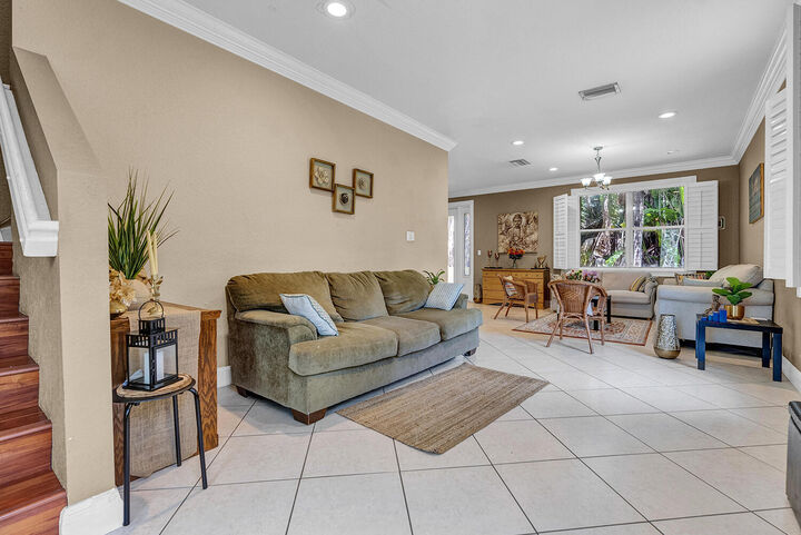 Property Photo: 8020 NW 70th Avenue FL 33067