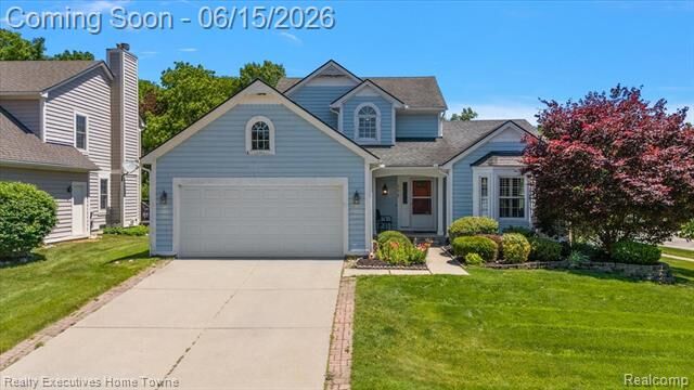 Property Photo:  899 Hathaway Dr Drive  MI 48326 