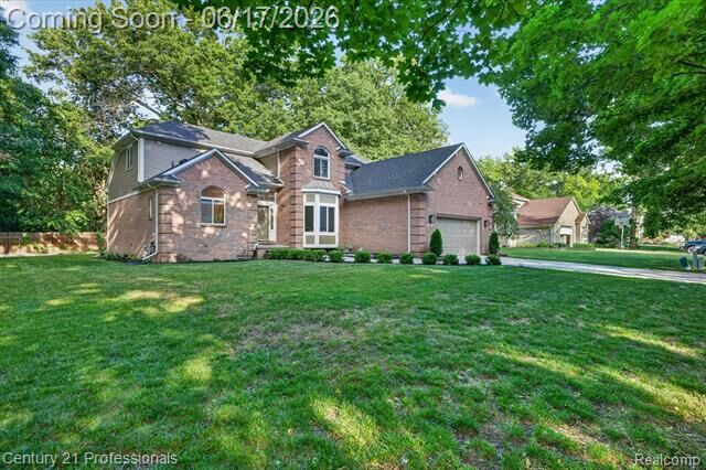Property Photo: 1655 Cardinal Ridge MI 48324