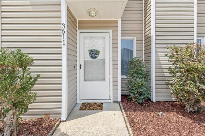 Property Photo: 3611 Radford Cir VA 23321