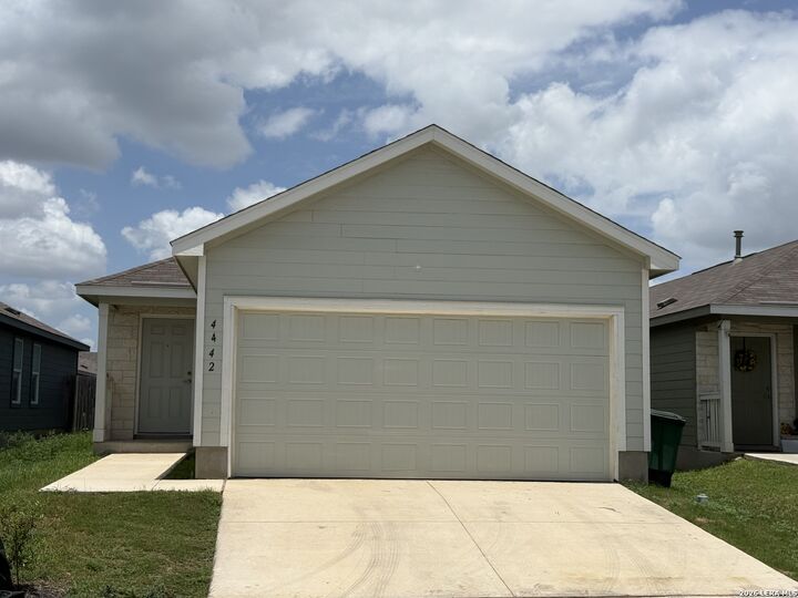 Property Photo:  4442 Grassland Pass  TX 78222 
