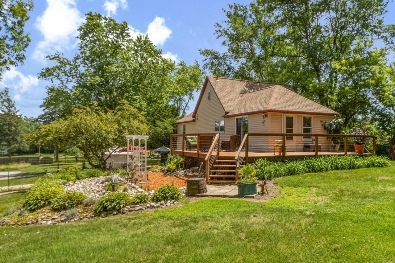 Property Photo:  10328 W State Road 81  WI 53511 