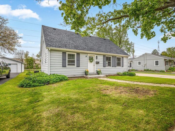 Property Photo:  1204 E Wisconsin Street  WI 53115 