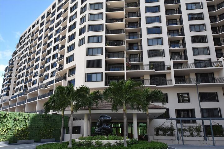 Property Photo:  540 Brickell Key Dr 1513  FL 33131 