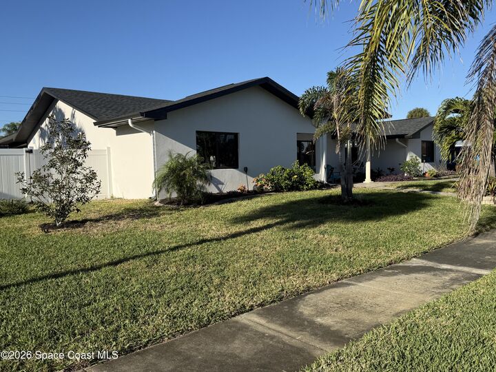 Property Photo:  1908 Cedar Lane  FL 32951 