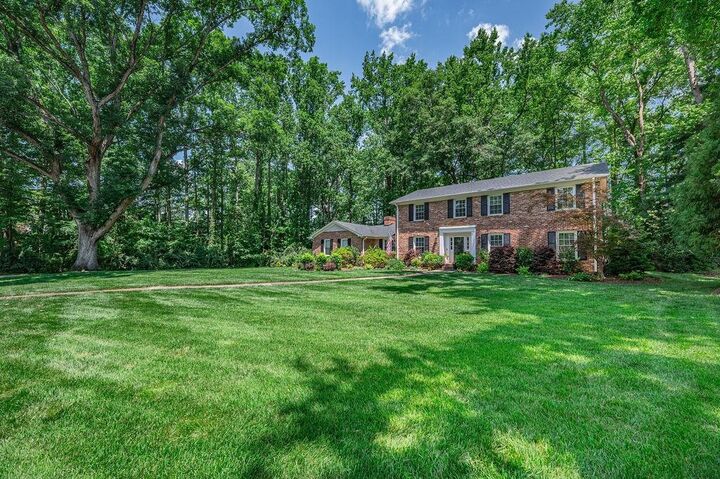 Property Photo:  123 Fernbrook Cir Circle  SC 29307 