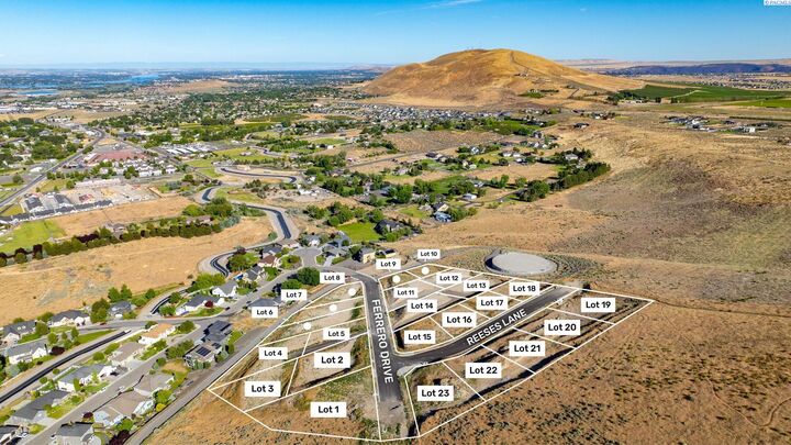 Property Photo:  4650 Ferrero Drive Lot 2  WA 99353 