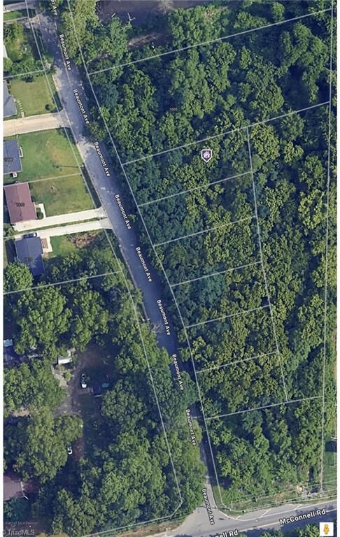 Property Photo:  1007 Beaumont Avenue  NC 27401 