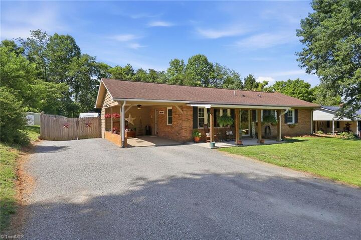 Property Photo:  433 Belvue Drive  NC 27030 
