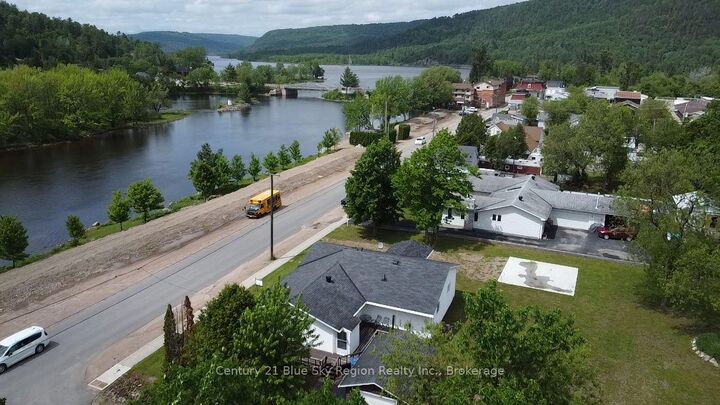 Property Photo: 391 Mattawan Street ON P0H 1V0