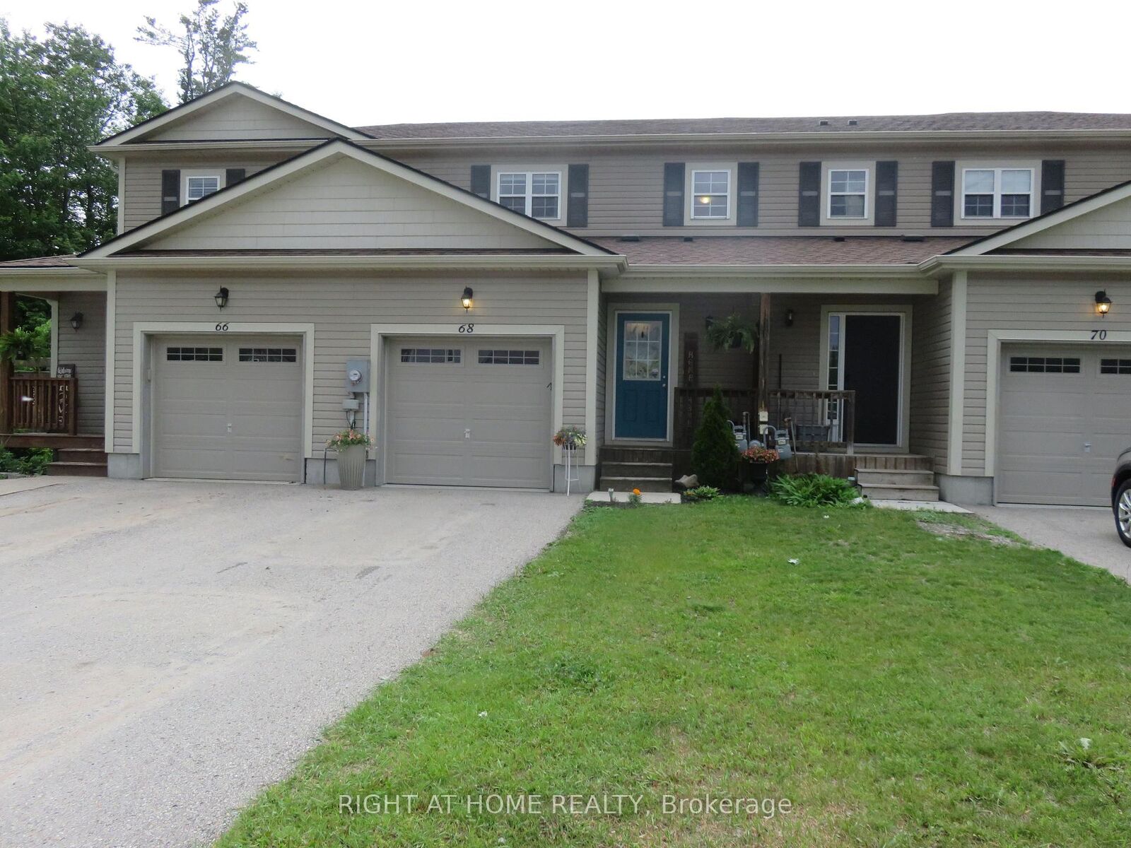 Property Photo: 68 Little Ryans Way ON P1L 0C3
