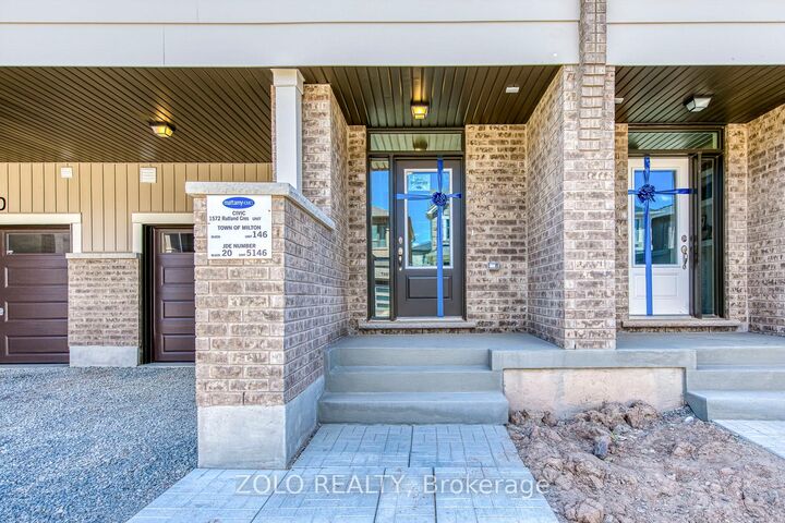 Property Photo:  1572 Rutland Crescent  ON L9E 2H5 