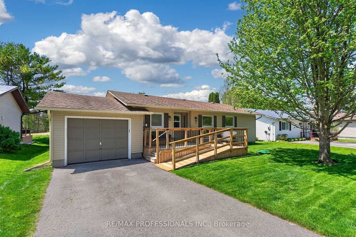 Property Photo: 7 Tamarack Court ON L0G 1W0