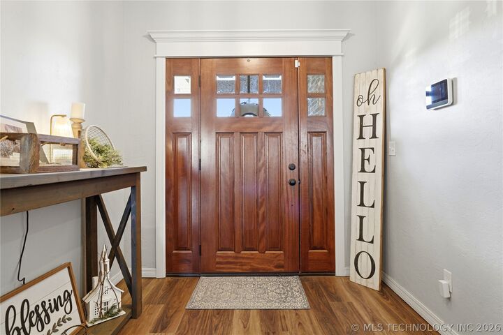 Property Photo: 1684 E 61st Street OK 74403