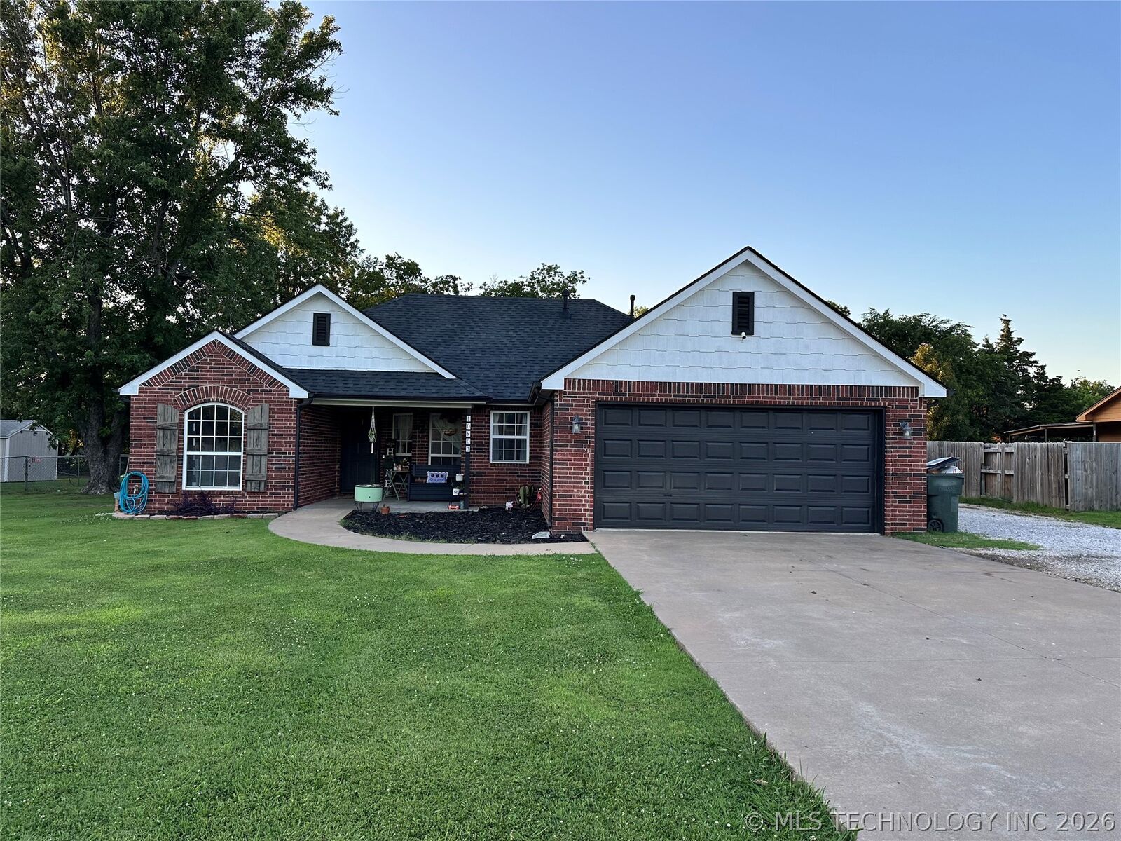 Property Photo: 10803 E 112th Street OK 74055
