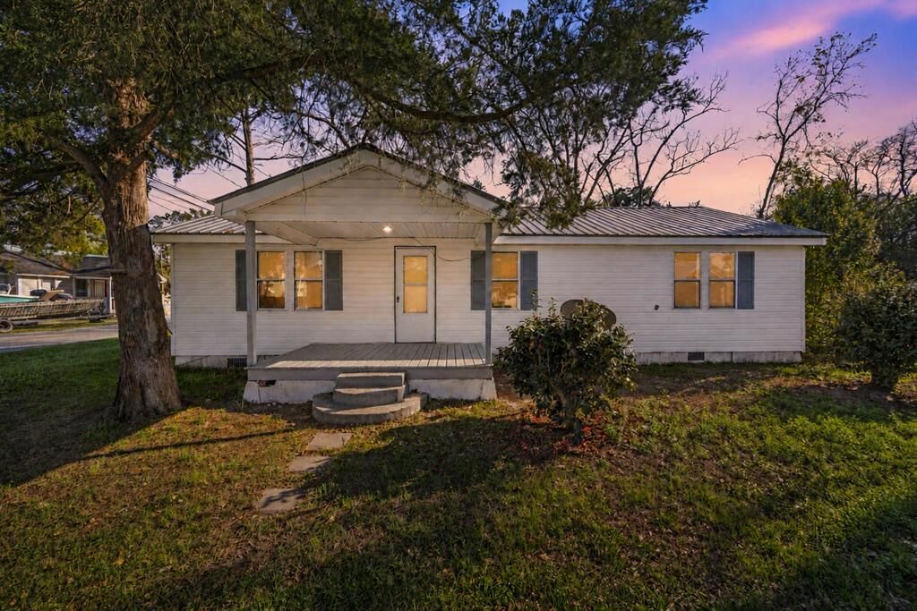 Property Photo: 507 7th Ave GA 31639