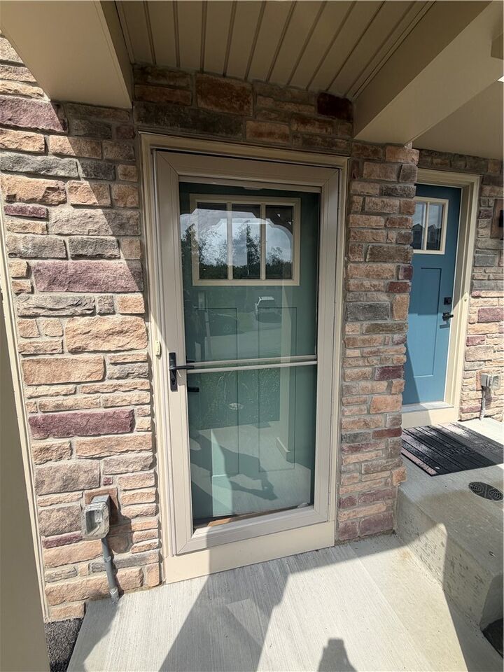 Property Photo:  5001 Lampl Ln  PA 15644 