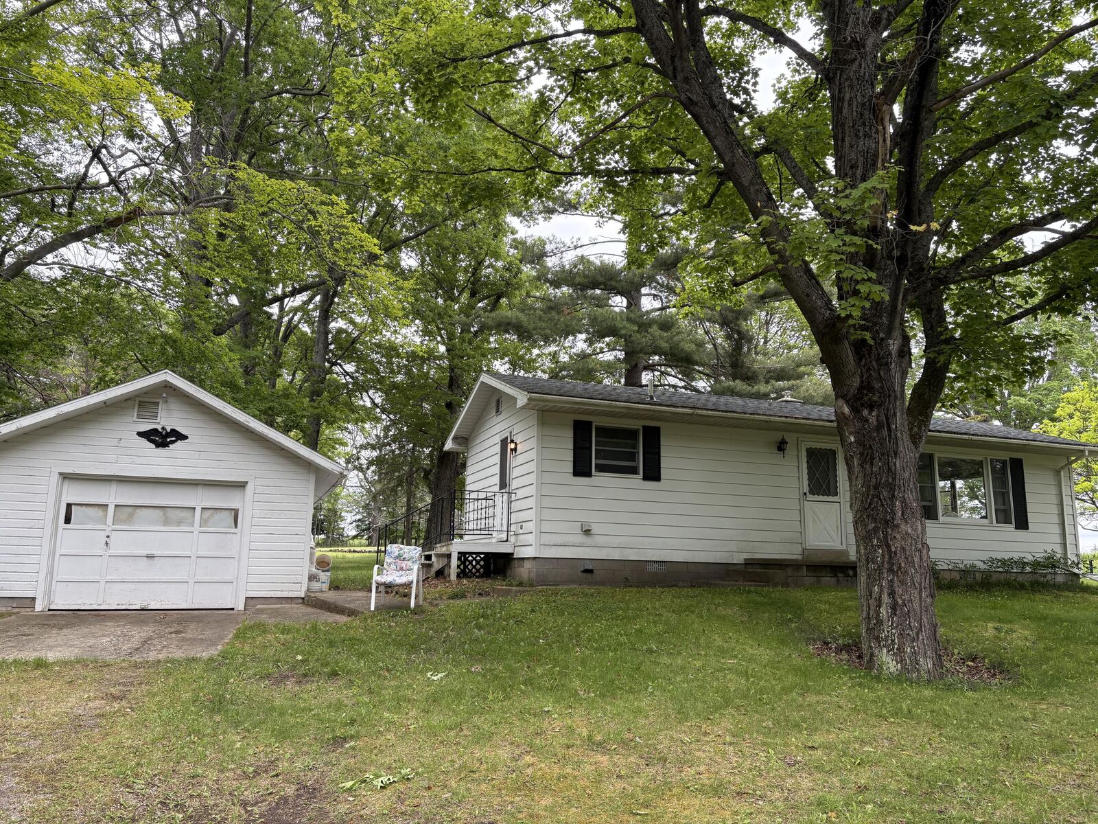 Property Photo:  1374 North Somers Road  MI 48742 
