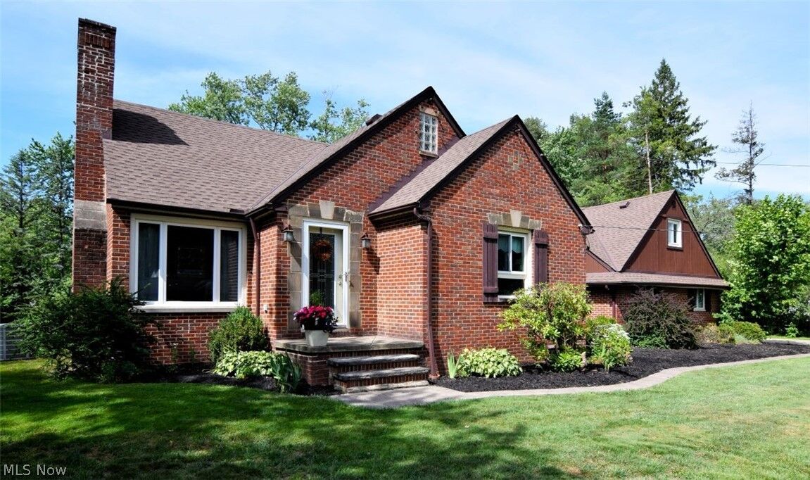 Property Photo:  30235 Woodall Drive  OH 44139 