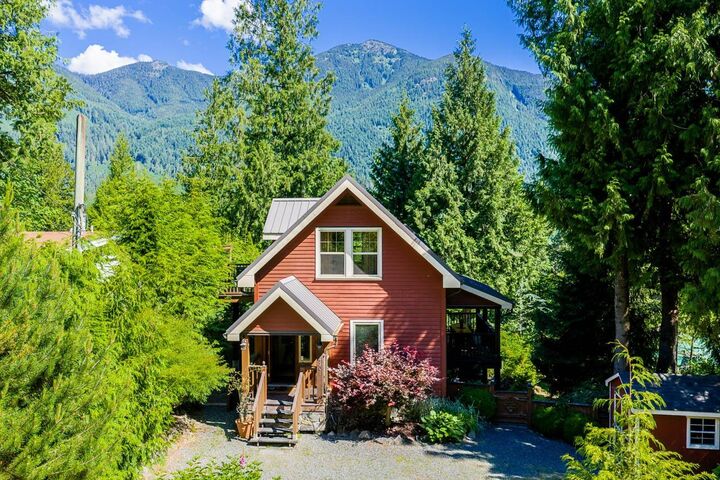 Property Photo: 44301 Bayview Road BC V0M 1N0