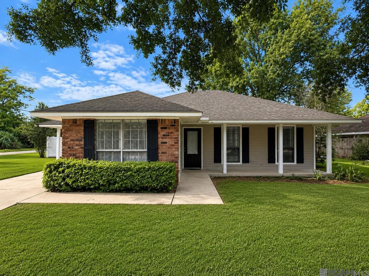 Property Photo: 14378 Carrol Ave LA 70785