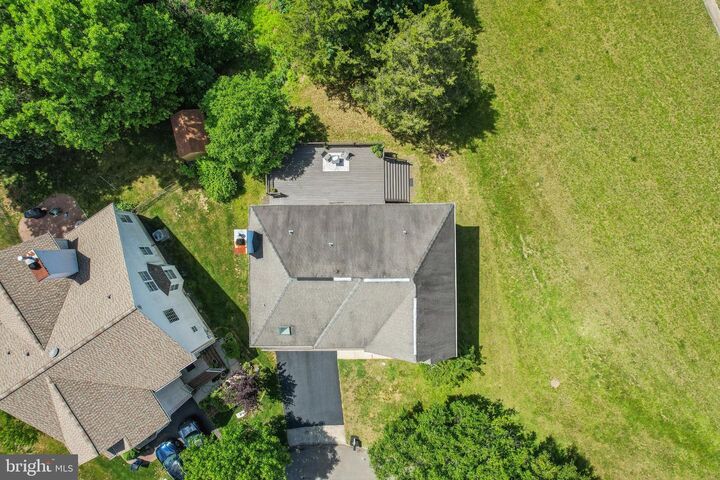 Property Photo:  50 Hudnut Lane  NJ 08502 