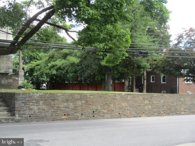 Property Photo: 222 E North Lane PA 19428