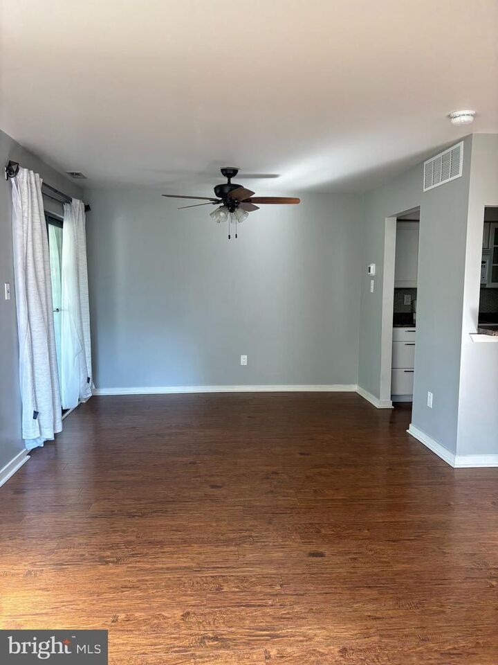 Property Photo: 1303 Roberts Way NJ 08043