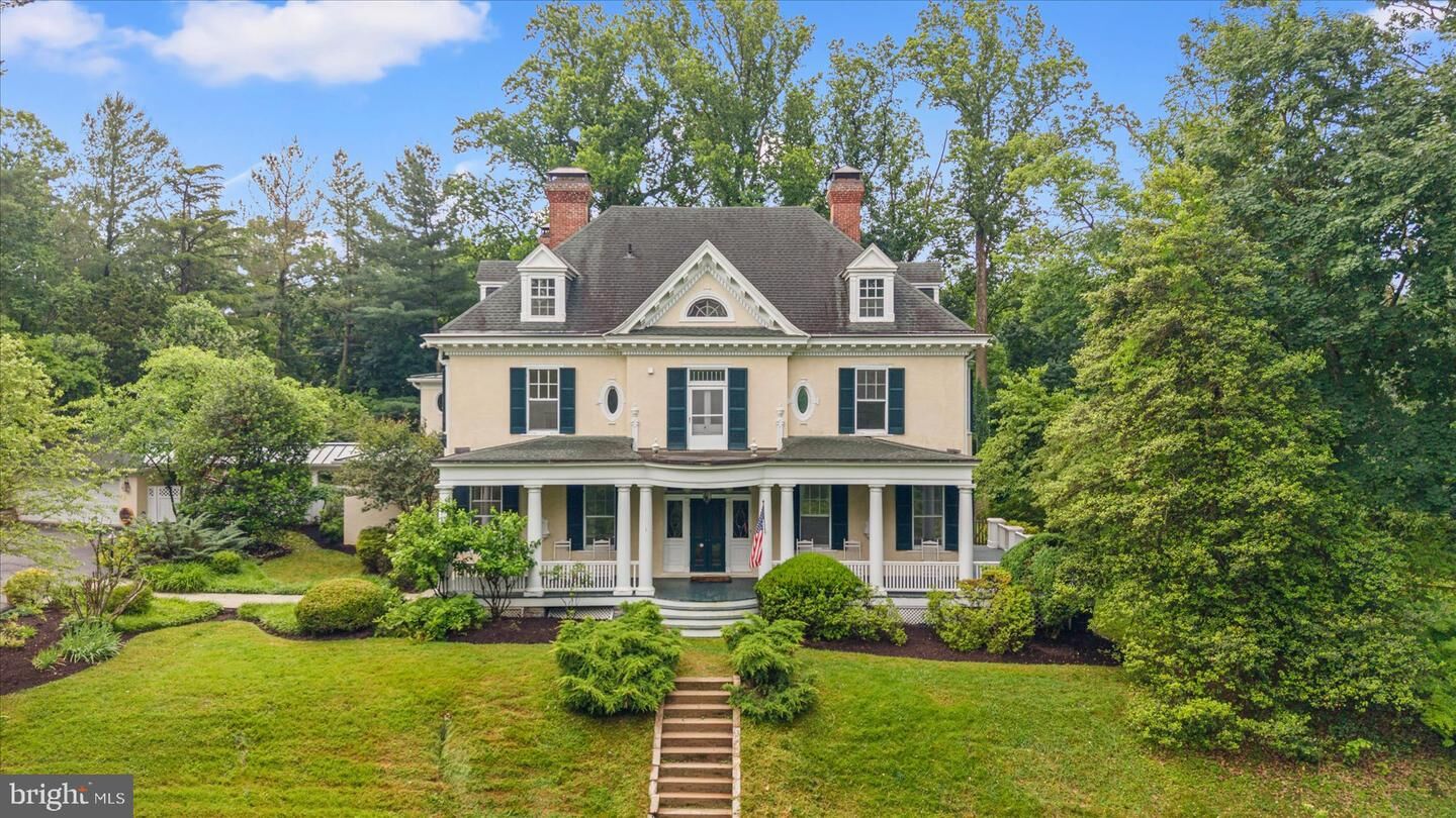 Property Photo:  1926 Ruxton Road  MD 21204 