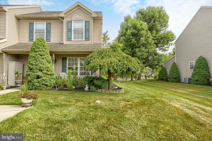 Property Photo:  144 Spruce Ct U-0004  PA 17003 