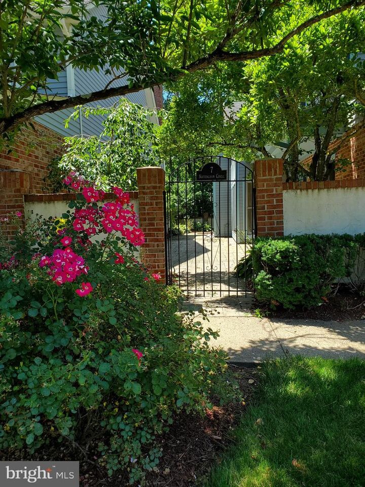 Property Photo:  7 Nottingham Circle  NJ 08540 