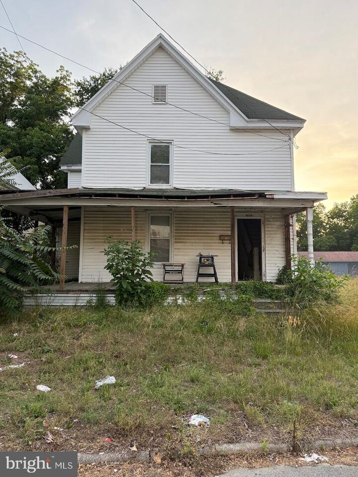 Property Photo:  810 2nd Street  MD 21851 
