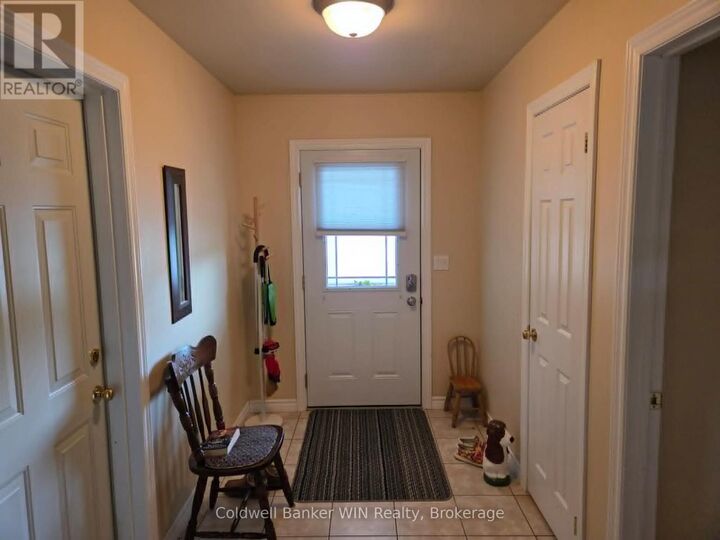 Property Photo:  444 Newfoundland Street 1  ON N0G 2L2 