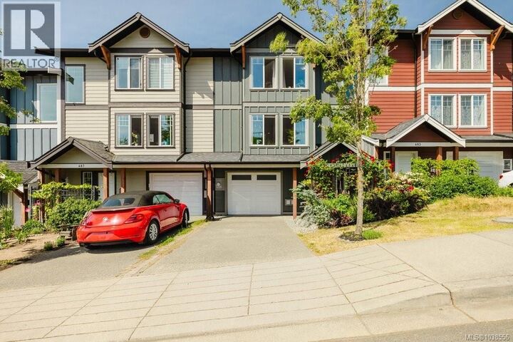 Property Photo:  485 Stirling Avenue  BC V9R 5R5 