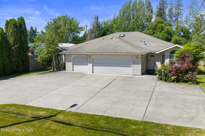 Property Photo:  2429&Amp2431 N 9th St  ID 83814 