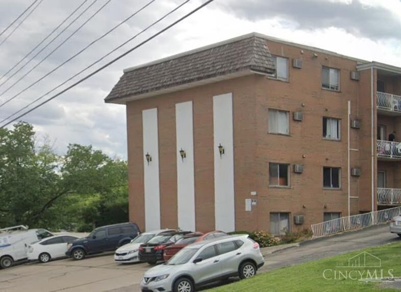 Property Photo: 4117 N Bend Road OH 45211