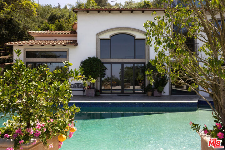 Property Photo: 13355 Mulholland Dr CA 90210