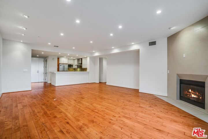 Property Photo:  1517 S Bentley Ave  CA 90025 
