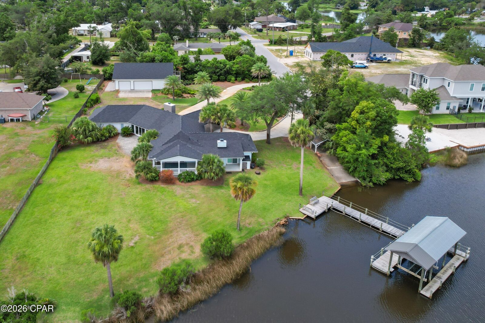 Property Photo:  700 Iowa Avenue  FL 32444 
