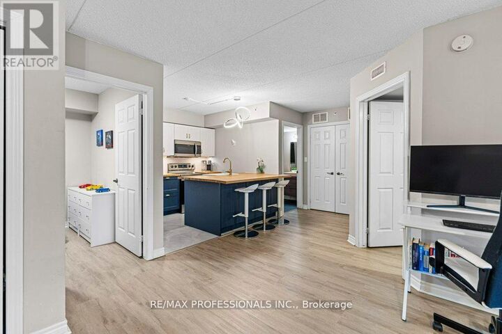 Property Photo:  2055 Appleby Line 106  ON L7L 7H1 
