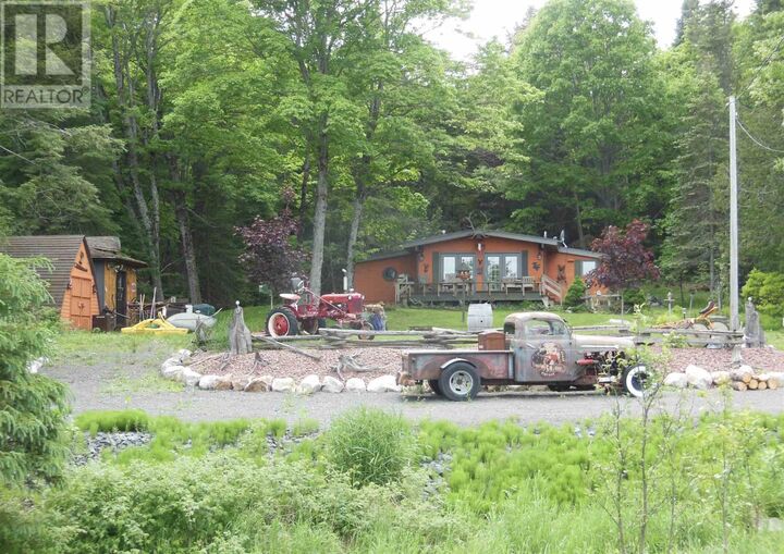 Property Photo:  1943 V Line Rd  ON P0R 1J0 