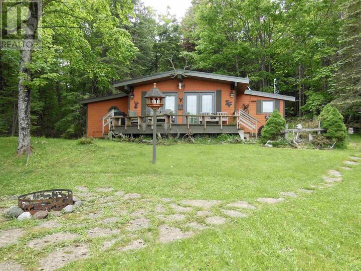 Property Photo: 1943 V Line Rd ON P0R 1J0