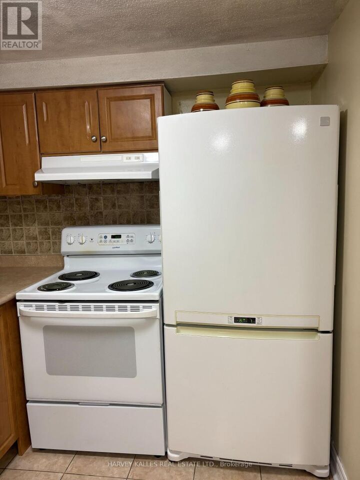 Property Photo: 72 Button Road Bsmt ON L4L 1K1