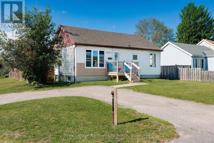 Property Photo:  1764 McKeown Avenue  ON P1B 7N3 